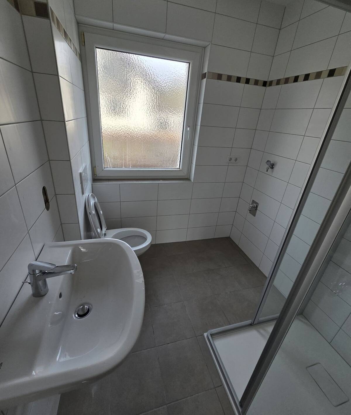 Ruhige 3-Zimmer-Wohnung in idyllischer Lage am Breitensee ab 01.10.2026 in Mitwitz zu vermieten – 96268 Mitwitz – Bild 1 von 3