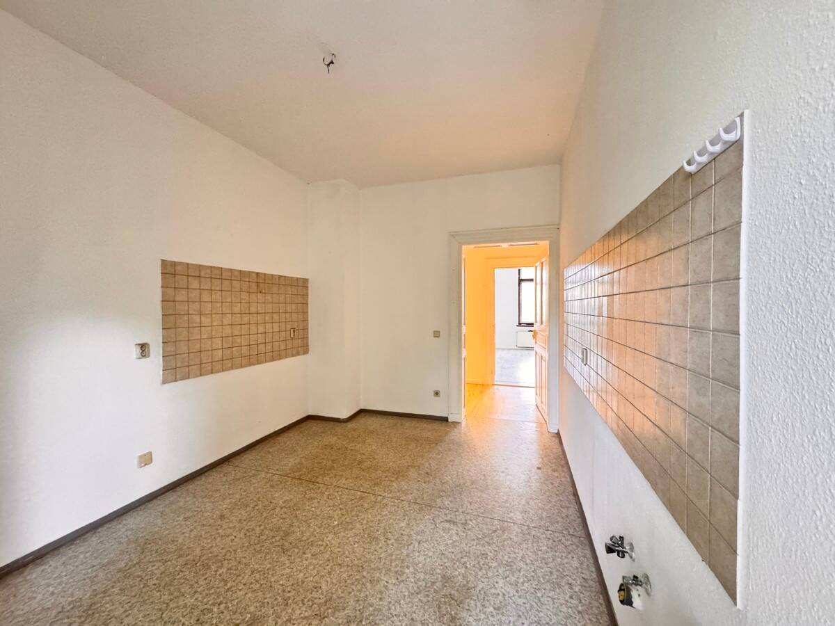 WG´s & Familien aufgepasst! TRAUMHAFTE 3-RAUMWOHNUNG mit WINTERGARTEN! – Chemnitz – Vorschaubild 2