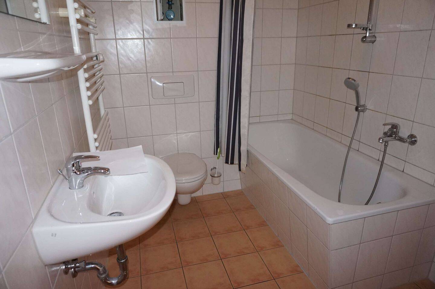 DG-Whg. frei ab 1.10.26 - Großer Süd-Balkon u.v.m. – Chemnitz – Vorschaubild 7