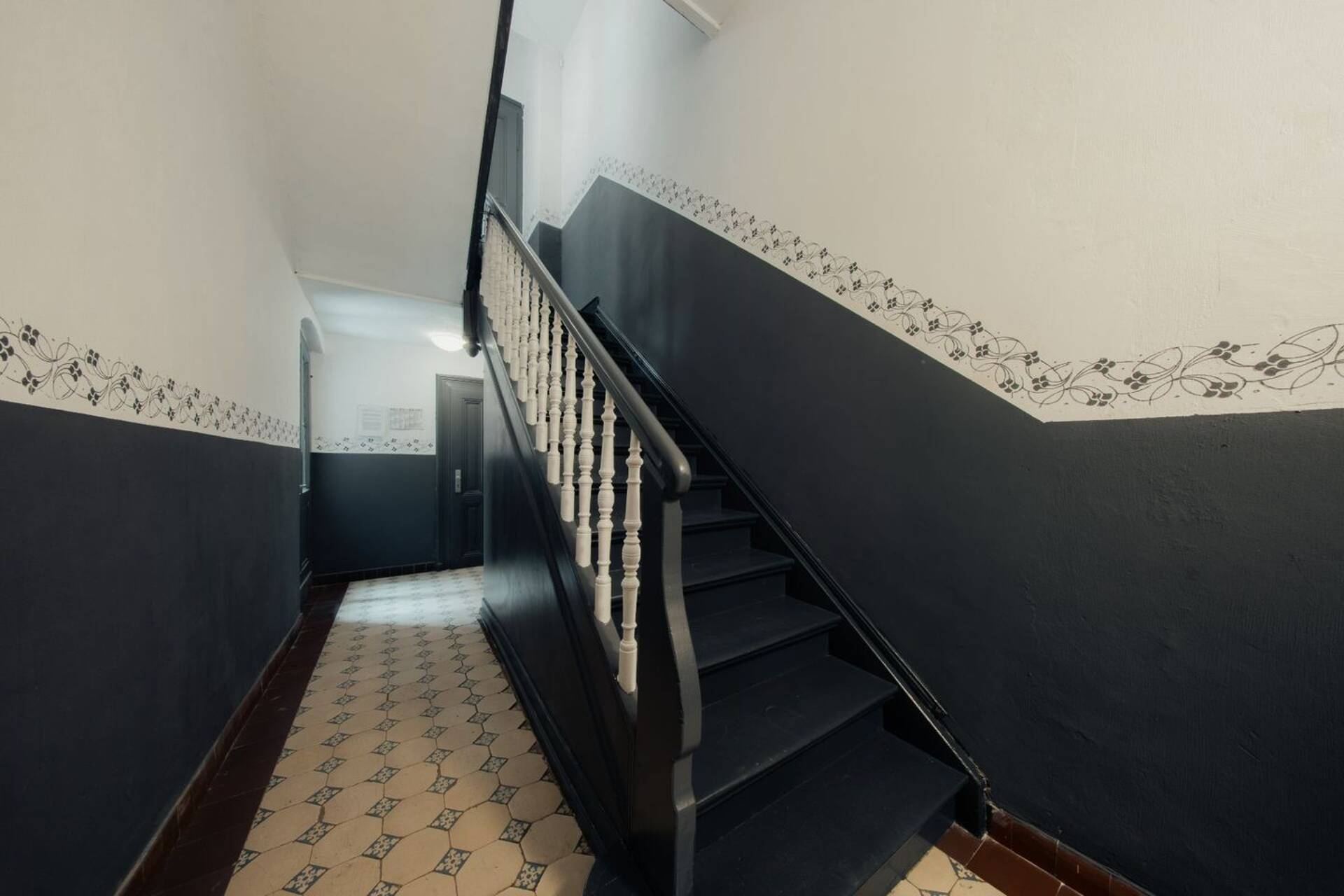 Mehrfamilienhaus in 51063 Köln mit 236,68 m² kaufen