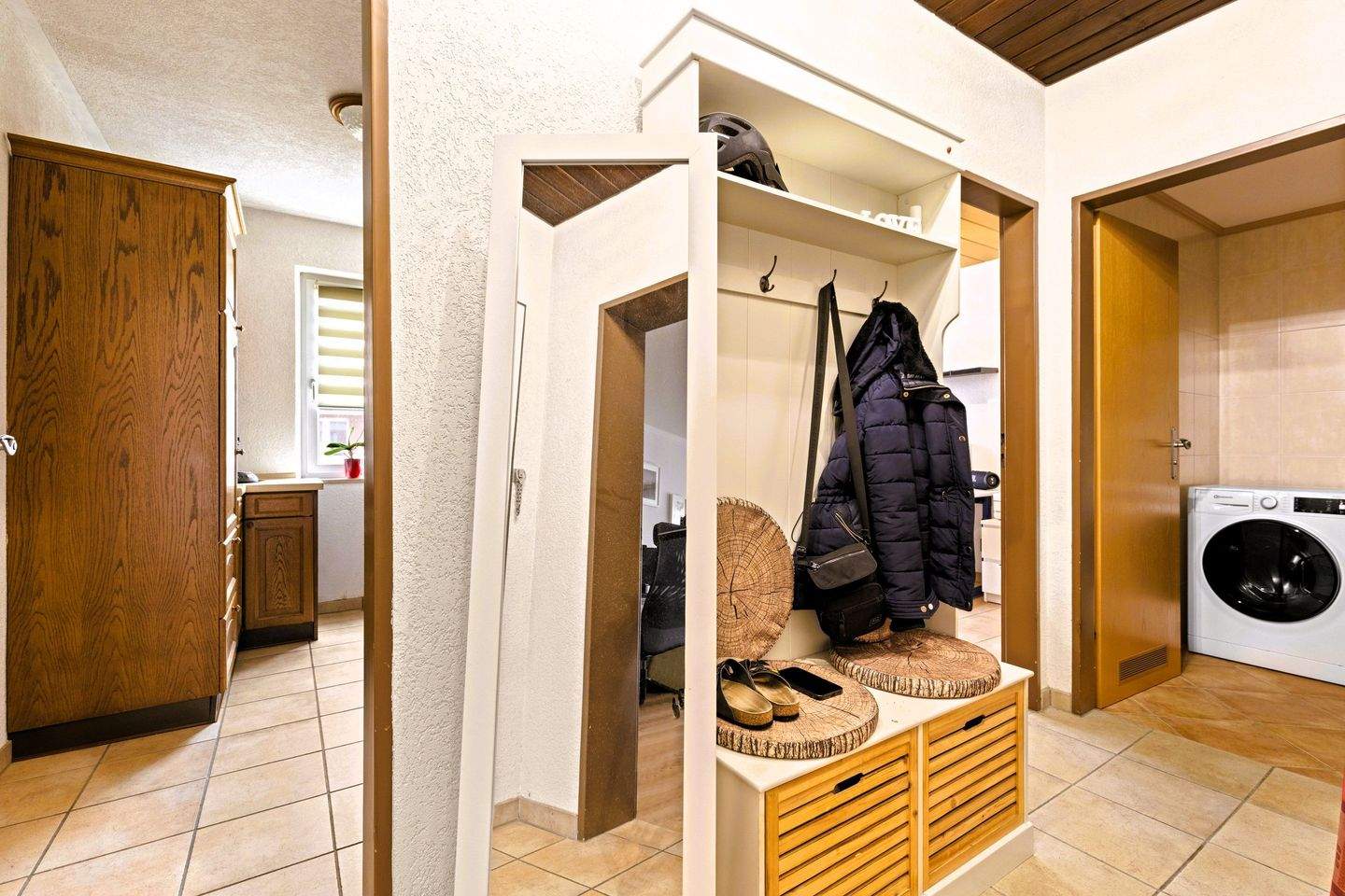 Moderne 3-Zimmer-Wohnung mit Balkon in Haunstetten, Augsburg – Augsburg – Vorschaubild 8