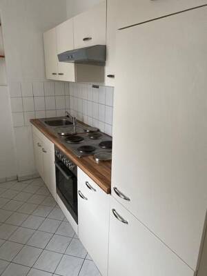 Preiswerte 3-R-Whg. Altbau im 2.OG ca.73 m²; in Magdeburg- Stadtfeld -Ost zu vermieten. – 39108 Magdeburg – Vorschaubild 3