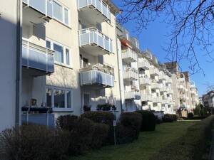 ACHTUNG SOMMERAKTION ! PROVISIONSFREI ! Helle, vermietete 3-Raum-ETW mit Balkon in D- Benrath !