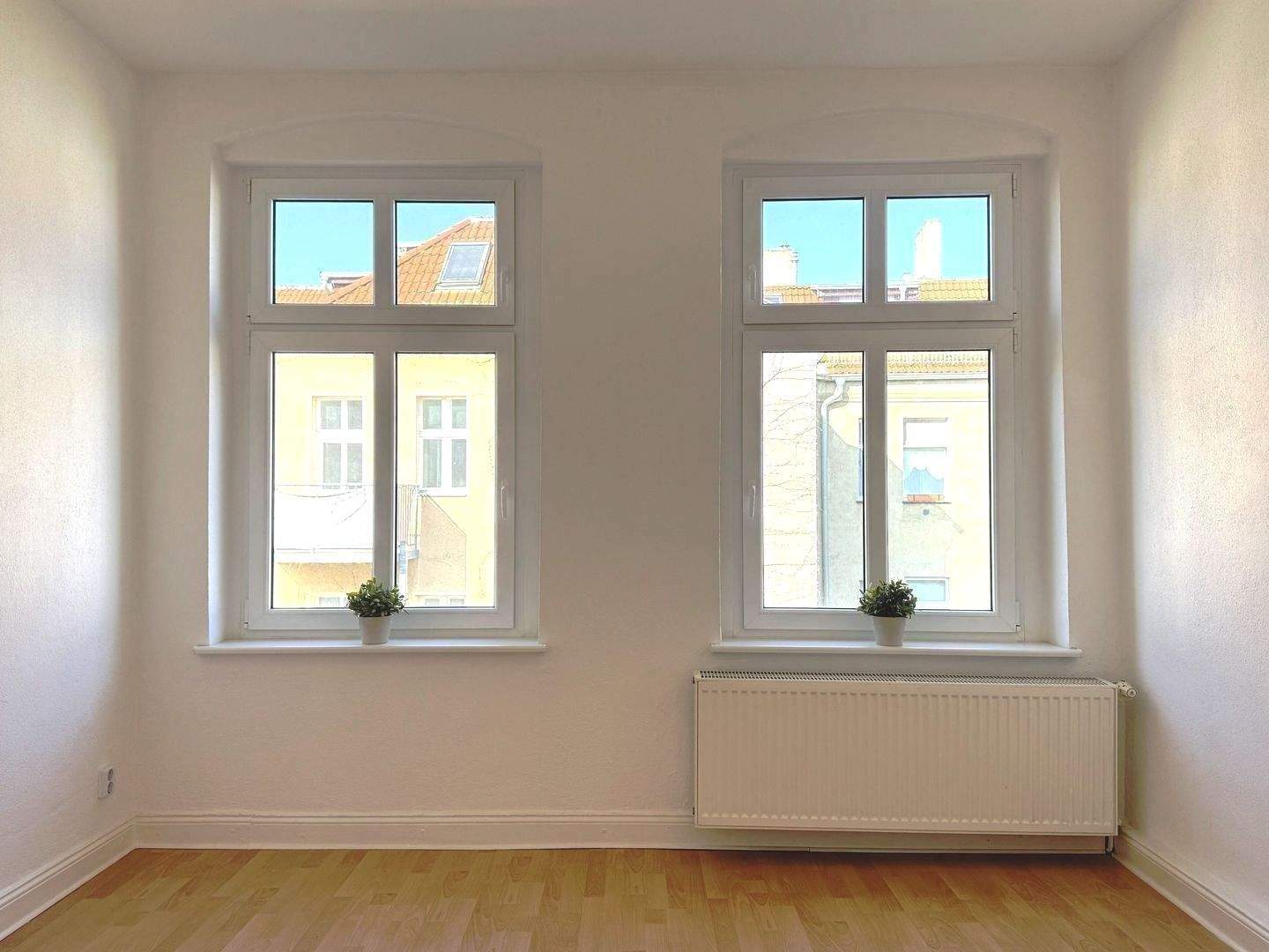 SEHR HELLE, FREIE WHG, MIT BLICK AUF D. WASSER, HELLE 3-4 ZIM-AB-WHG.+TOLLEM LOGGIA IN KÖPENICK – Berlin – Vorschaubild 8