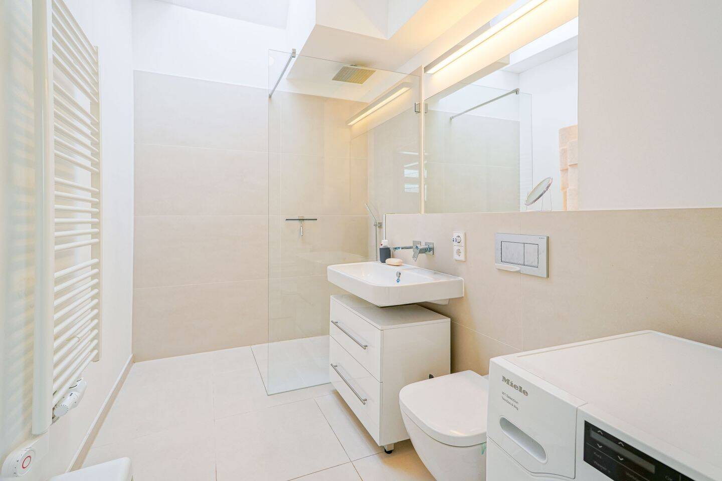 Exklusives Penthouse mit Dachterrasse und Whirlpool – Berlin – Vorschaubild 7