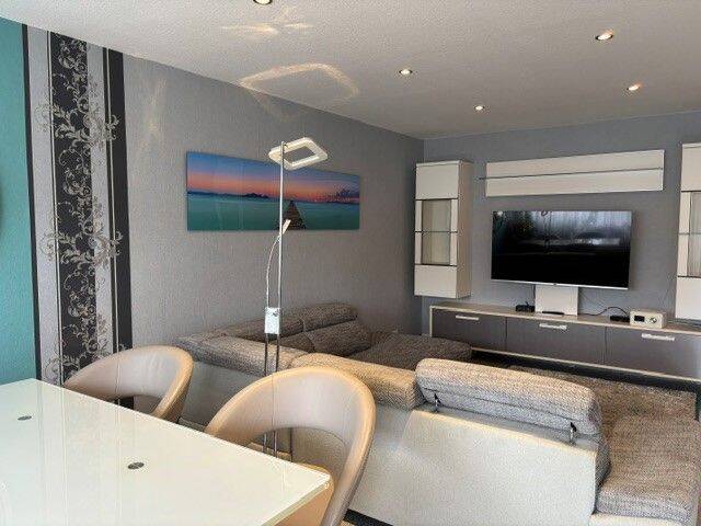 Ruhige Lage Giesenkirchen - Erdgeschoss mit Garten und Garage in 3 Familienhaus - – Mönchengladbach – Vorschaubild 2