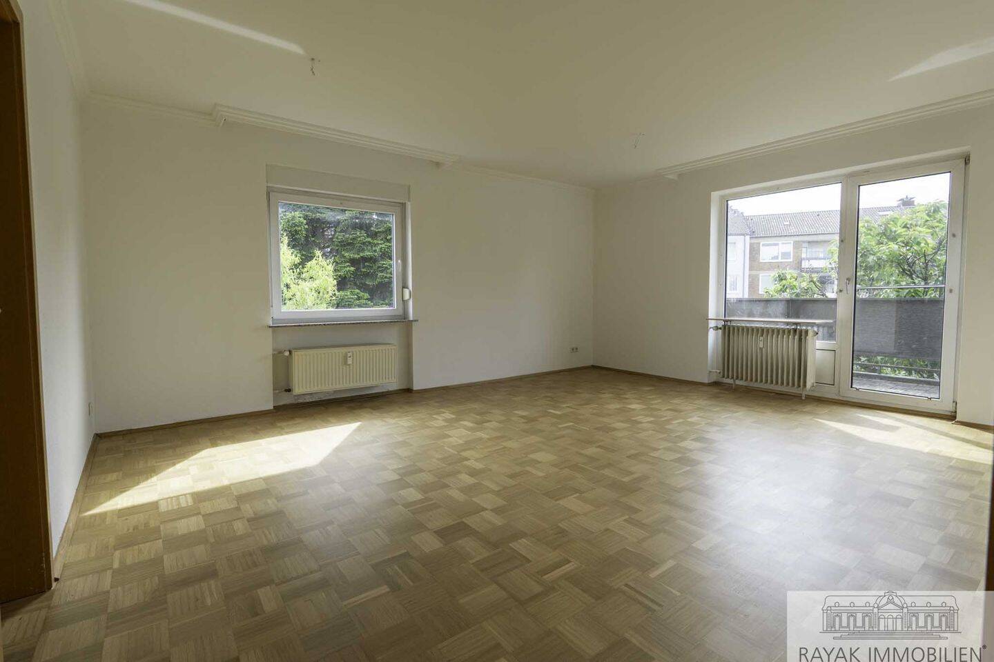 Wohnung zum Kauf in Düsseldorf - Rayak Immobilien, Ihr Makler für Düsseldorf