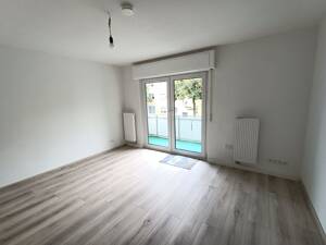 Helle, freundliche Wohnung mit Balkon im 1. OG – 90443 Nürnberg – Vorschaubild 3
