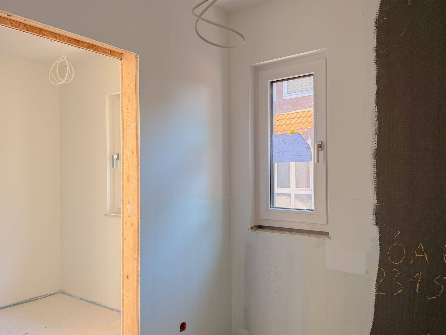 Neubau-Wohnung in Waldperlach, ca. 105 m² Luxus auf 2 Ebenen mit Ost-Balkon und PV-Anlage – München – Vorschaubild 7
