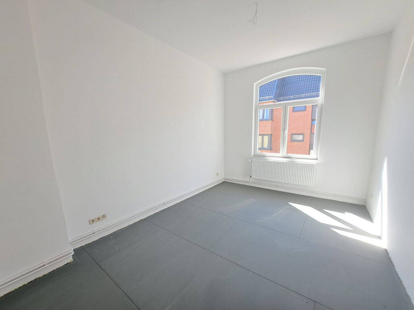 Erstbezug! Frisch sanierte 4-Zimmer-Wohnung mit Balkon und Dusche in Bremerhaven-Lehe! – Bremerhaven – Vorschaubild 4