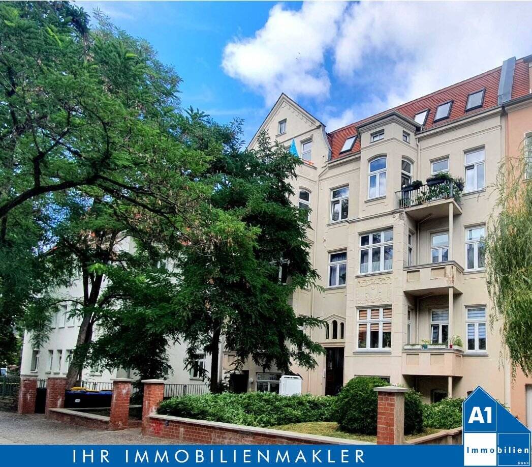 Repräsentatives Mehrfamilienhaus mit Mietsteigerungspotential im Stadtteil Südliche Innenstadt – Halle (Saale) – Bild 1 von 9