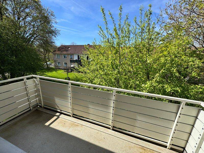 sanierte 3-Zi.-Wohnung mit Balkon in ruhiger Umgebung – Bochum – Vorschaubild 8