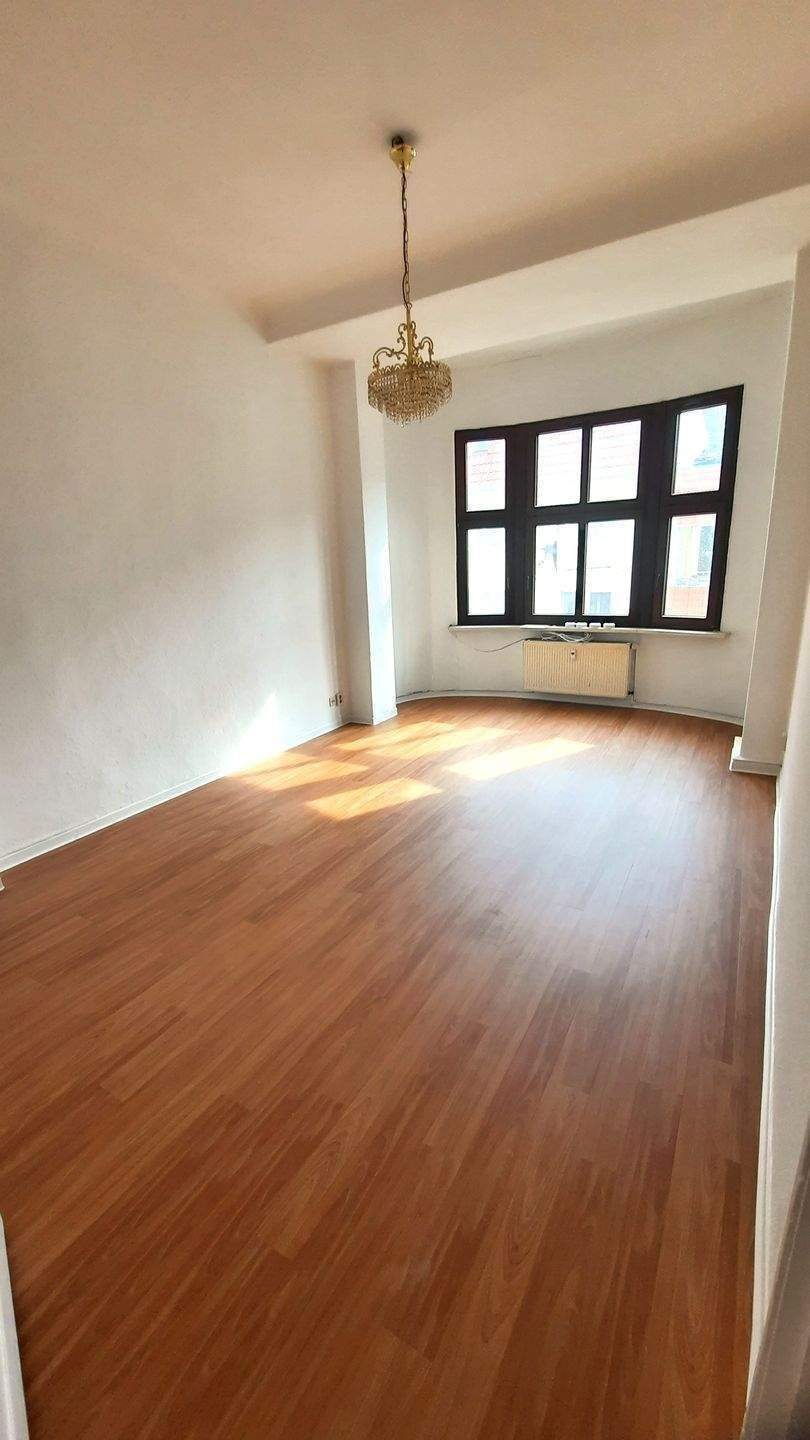 Frisch renoviert! Traumhafte 4-Raumwohnung mit Balkon, nähe Uniklinik – Magdeburg – Vorschaubild 7