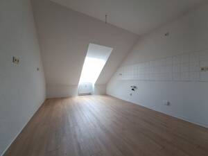 Gemütliches Wohnen unterm Dach - Renovierte 2-Zimmer-Wohnung mit Charme – 6844 Dessau-Roßlau – Vorschaubild 6