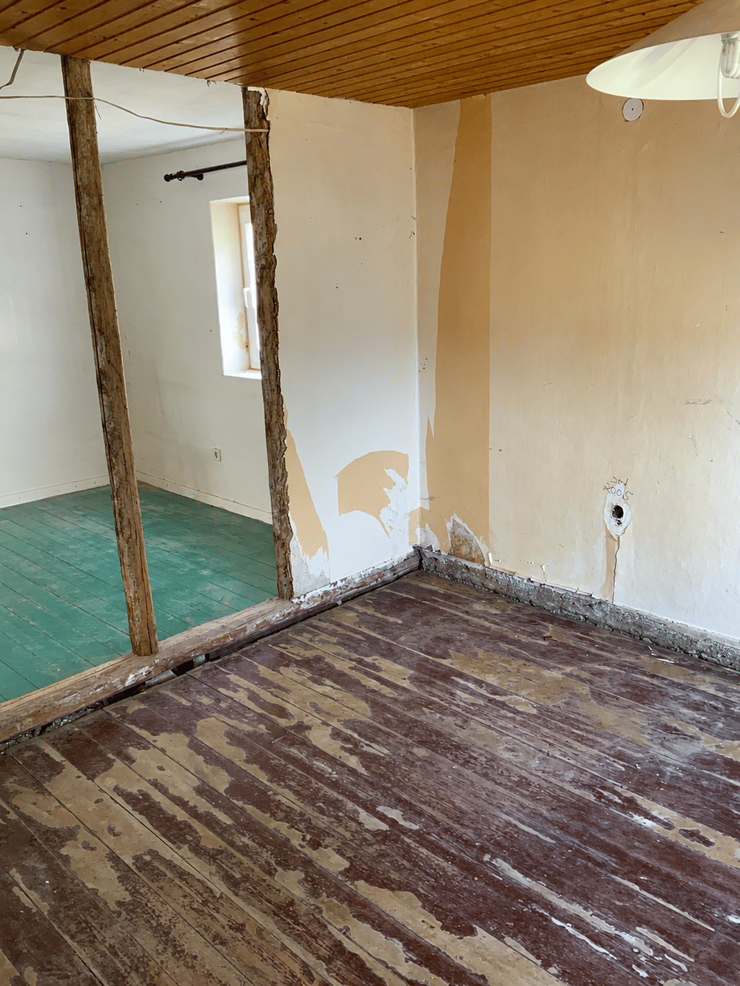 Handwerker aufgepasst: Freistehendes Einfamilienhaus mit Scheune und Garage wartet auf Ihre Ideen! – Oberrod – Vorschaubild 7