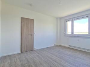 *Erstbezug* helle 3 R Wohnung zum Wohlfühlen – 9228 Chemnitz – Vorschaubild 3
