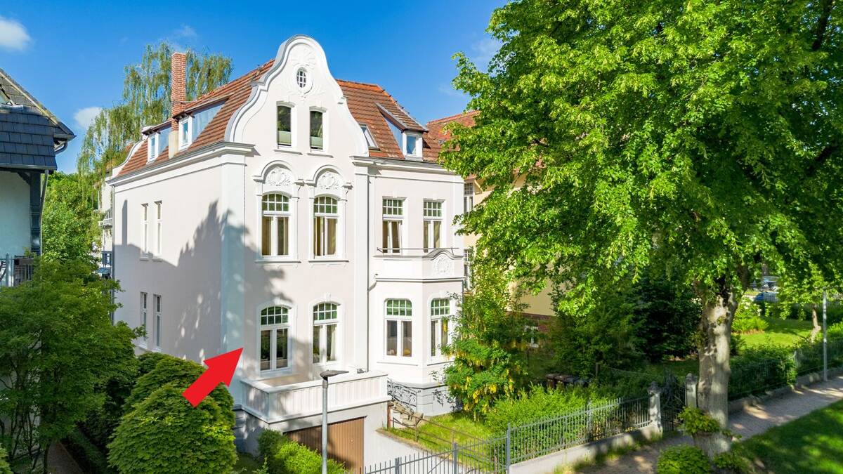 Ein Garten nur für Sie - Stilvolle Altbauwohnung im Stadtparkviertel – 23568 Lübeck – Bild 1 von 9