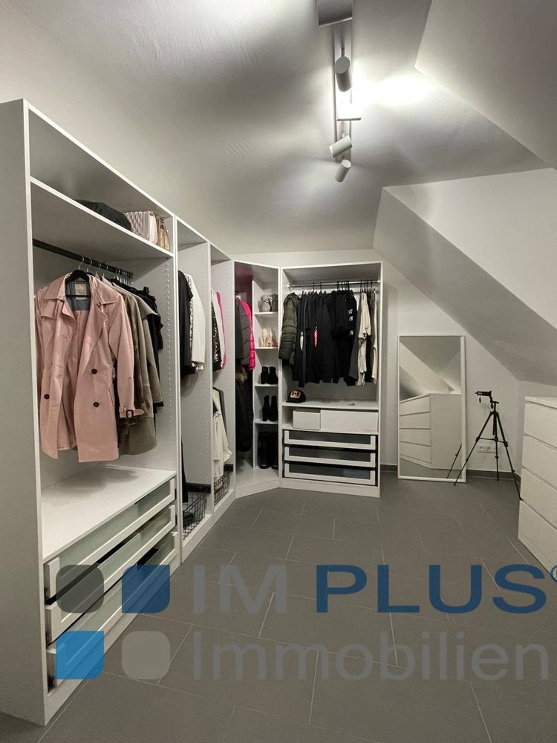 Dachgeschosswohnung in 83022 Rosenheim mit 85,32 m² kaufen