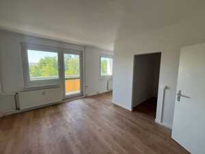 Erste eigene Wohnung gesucht? Modernisierte 1 RW mit Balkon + EBK auf Wunsch – 8062 Zwickau – Vorschaubild 3