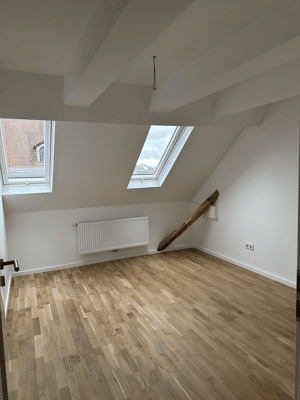 Kernsanierte Wohnung| 2 Zimmer | Einbauküche | Fußgängerzone – 90762 Fürth – Vorschaubild 3