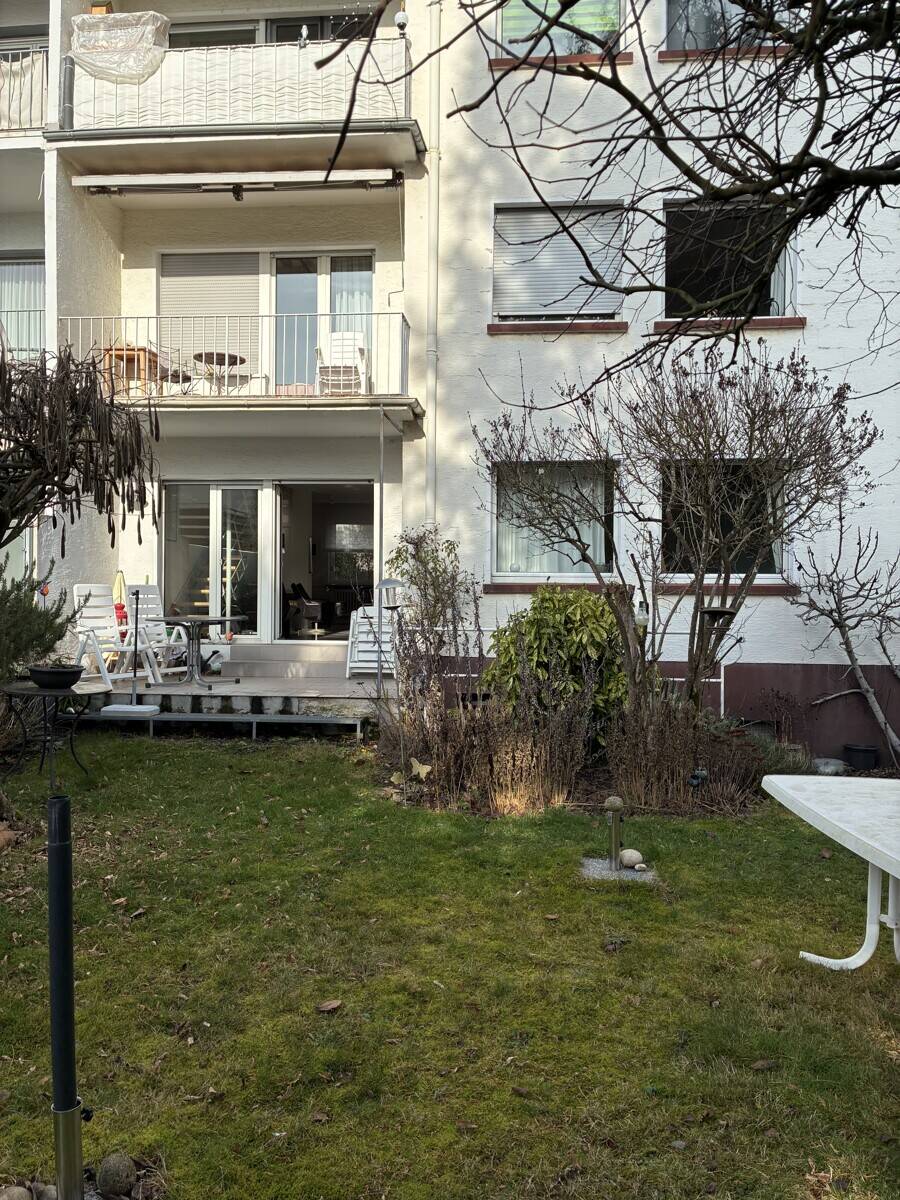 Attraktives 2-3-Familienhaus mit Garten in Saarbrücken-Rodenhof