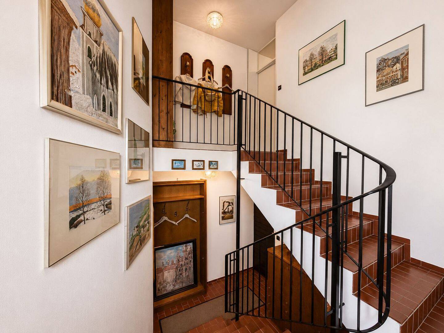 Ein Zuhause über den Dächern Regensburgs Lichtdurchflutete Penthouse-Maisonette mit Galerie und sonniger Südterrasse – Regensburg – Vorschaubild 2