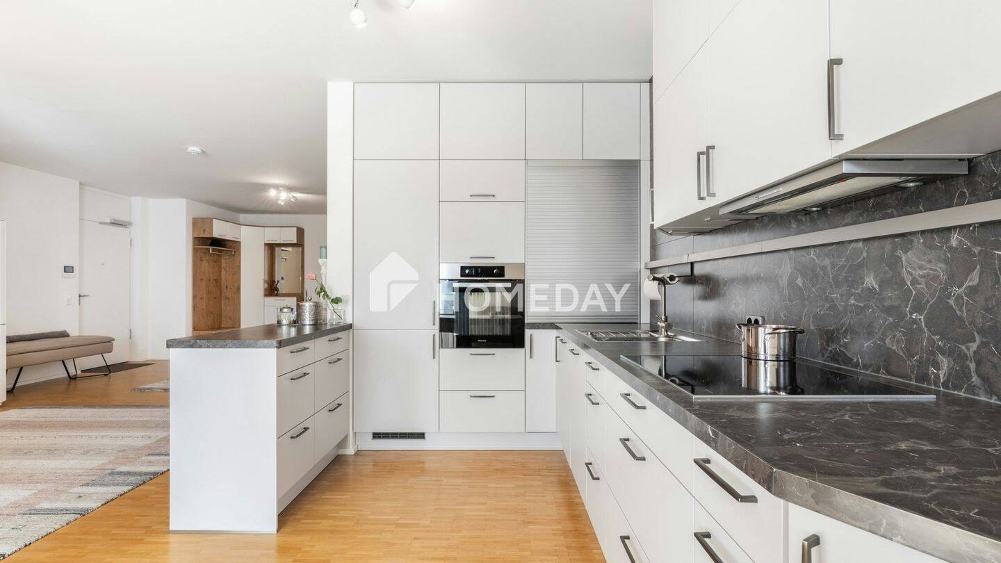 Stilvolle Drei-Zimmer-Wohnung mit Loggia und durchdachtem Grundriss in moderner Wohnanlage – Neu-Ulm – Vorschaubild 5