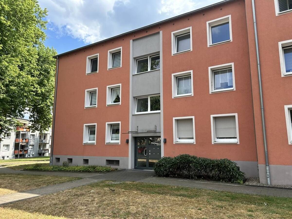 Bringen Sie Ihr Herz mit, es wird sich wohlfühlen! – 47179 Duisburg – Bild 1 von 9