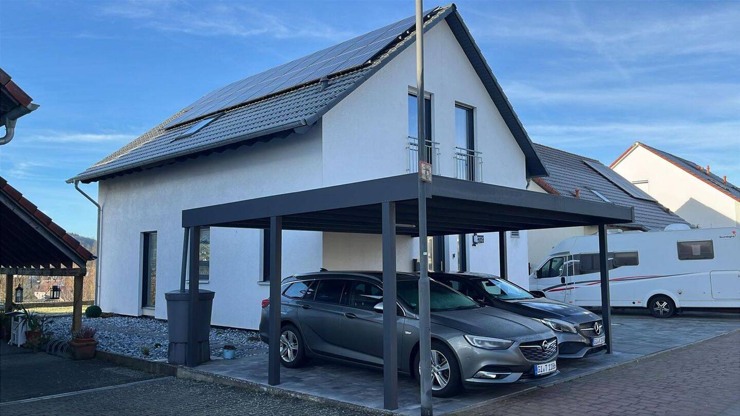 Modernes Einfamilienhaus mit PV-Anlage & Batteriespeicher in Laubach/Wetterfeld