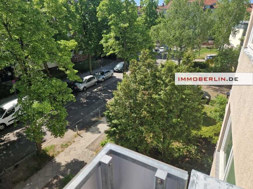 IMMOBERLIN.DE - Attraktive Wohnung mit Loggia & Pkw-Stellplatz in Lankwitz – Berlin – Vorschaubild 3