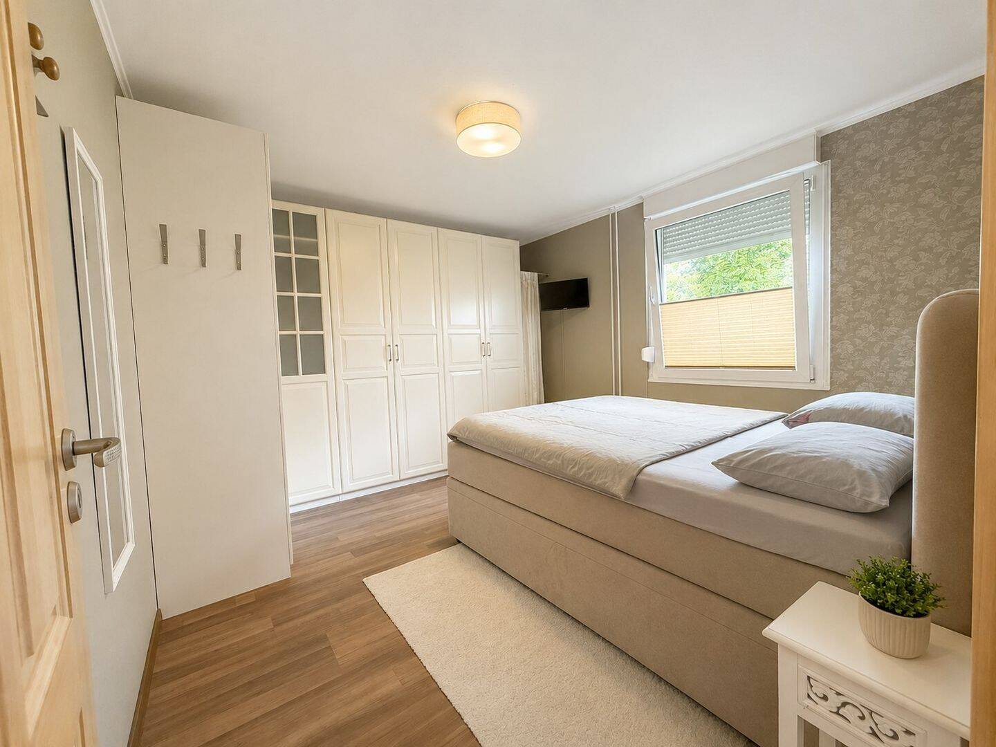Bezugsfreie 3-Zimmer-Wohnung mit Garten, Terrasse und zwei Stellplätzen - ein wahres Wohnparadies! – Mannheim – Vorschaubild 7
