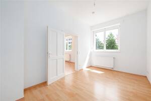 RESERVIERT ! Wunderschöne 5-Zimmer Erdgeschosswohnung mit Terrasse | Garage – 90763 Fürth – Vorschaubild 6