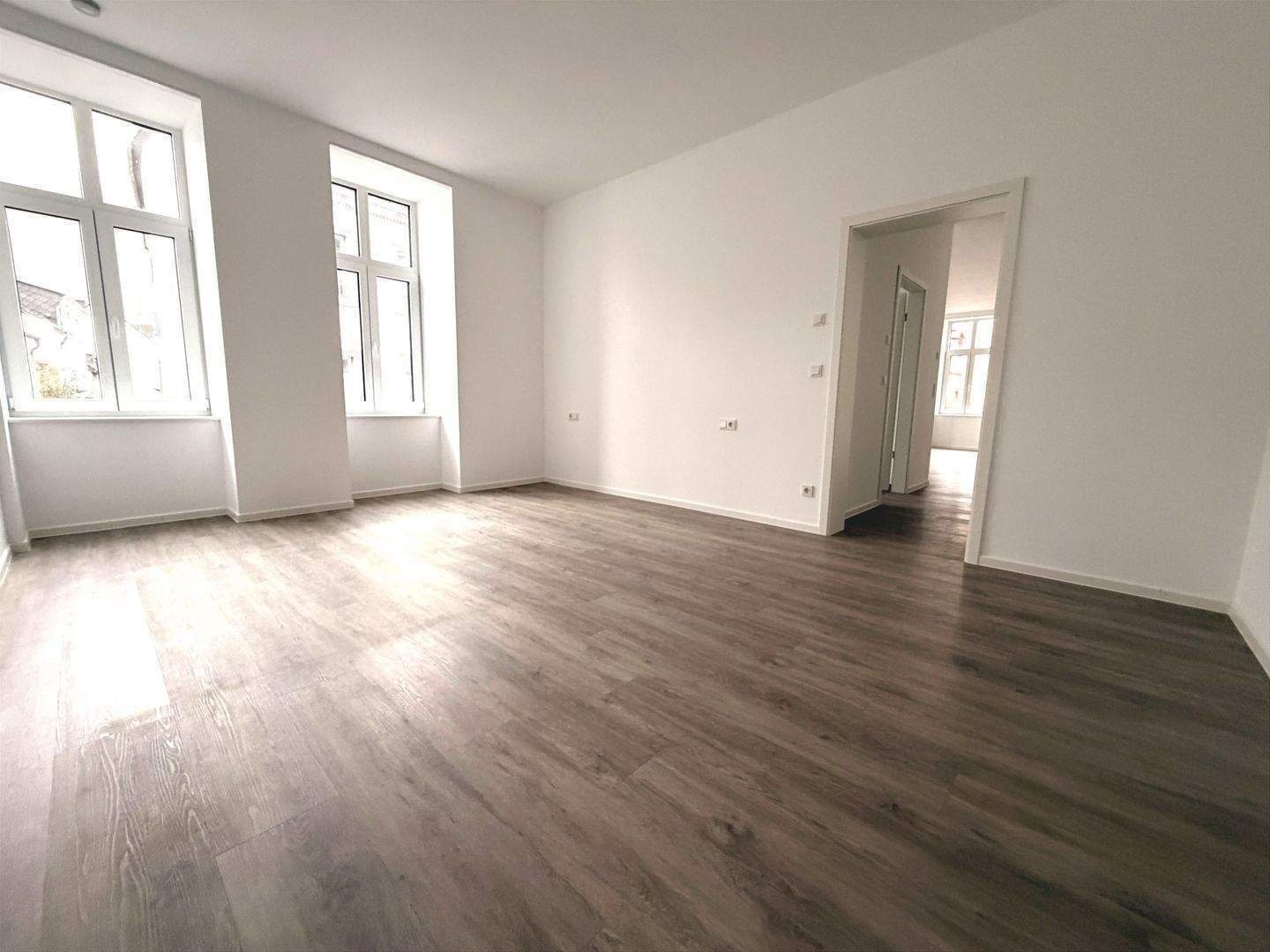 Frei ab sofort / 1. Obergeschoss / 2-Zimmer-Wohnung mit Einbauküche / Aufzug / Fußbodenheizung / ohne Balkon – Trier – Vorschaubild 9