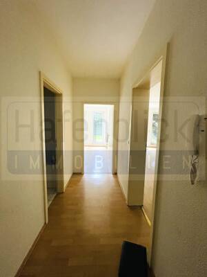 Lichtdurchflutete 2,5-Zimmer-Terrassenwohnung mit Tiefgaragenstellplatz-frei verfügbar – 22045 Hamburg – Vorschaubild 8