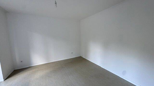 1 ZKB mit Balkon, renoviert, Nr 6 Mainstr. 8, 66125 Saarbrücken – Saarbrücken – Vorschaubild 5