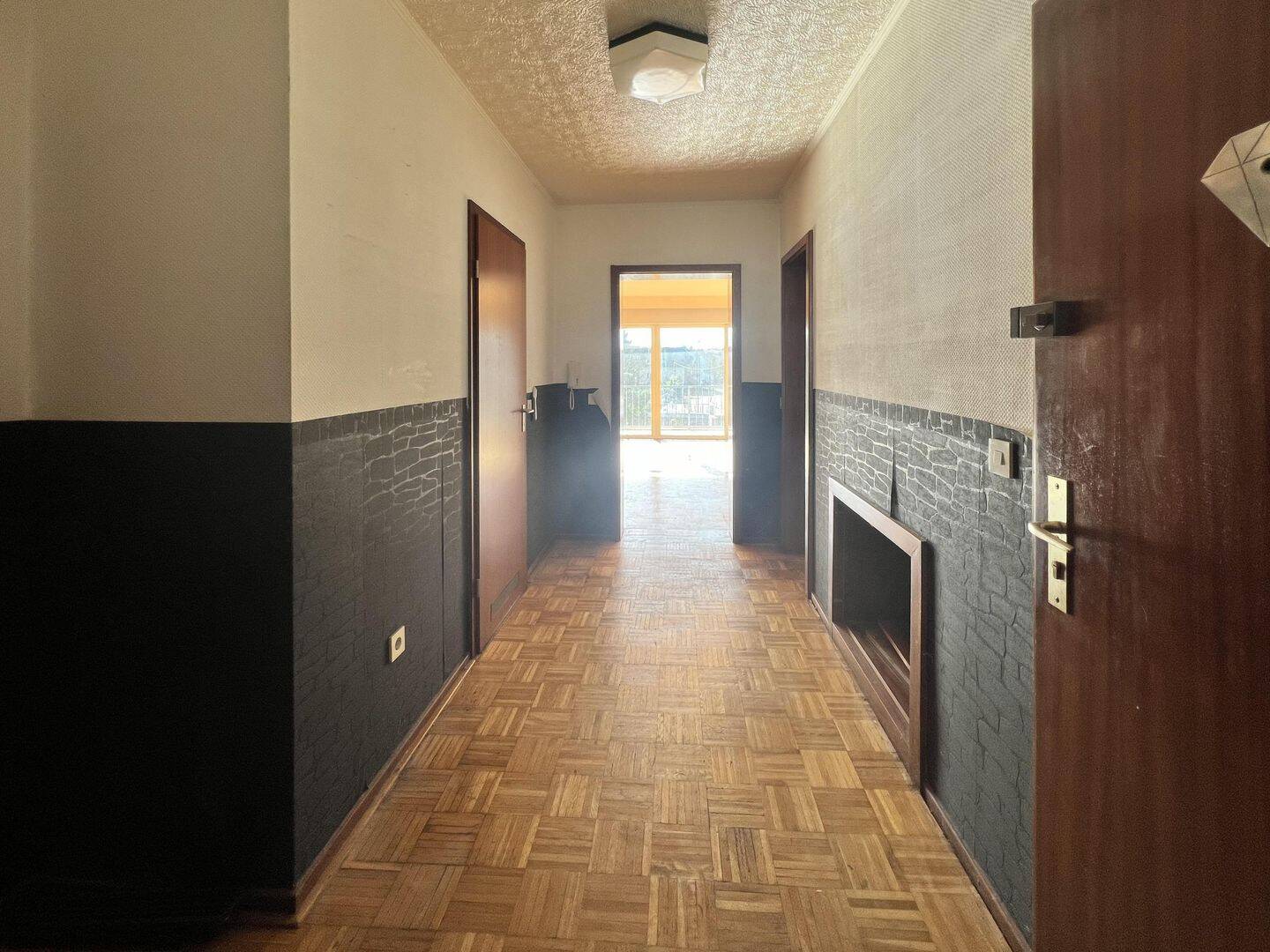 Charmante Wohnung mit Potential in zentraler Lage! – Mönchengladbach – Vorschaubild 3
