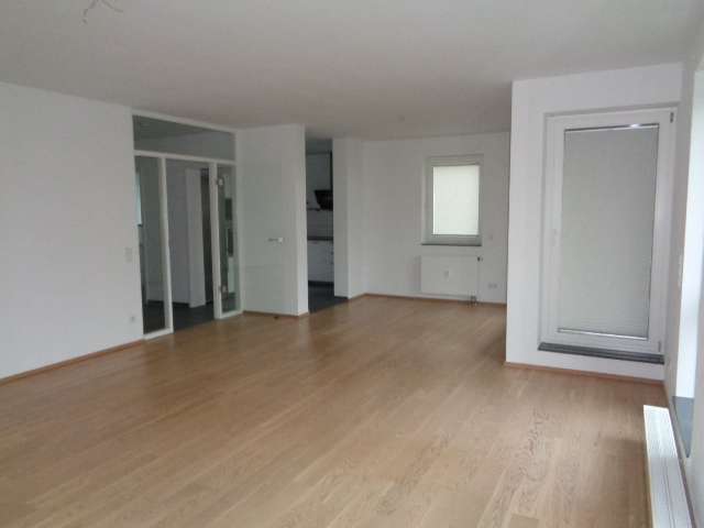 großzügige 2-Raum-Wohnung im EG mit Terrasse – Solingen – Vorschaubild 4