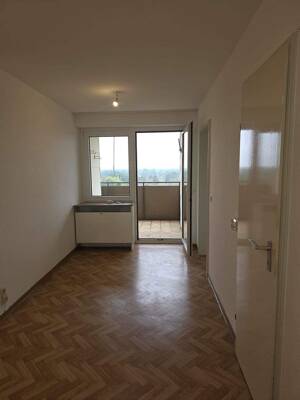 Schöne, gemütliche 2,5 Zimmer-WHG in der beliebten Karlsruher Waldstadt – 76139 Karlsruhe – Vorschaubild 2