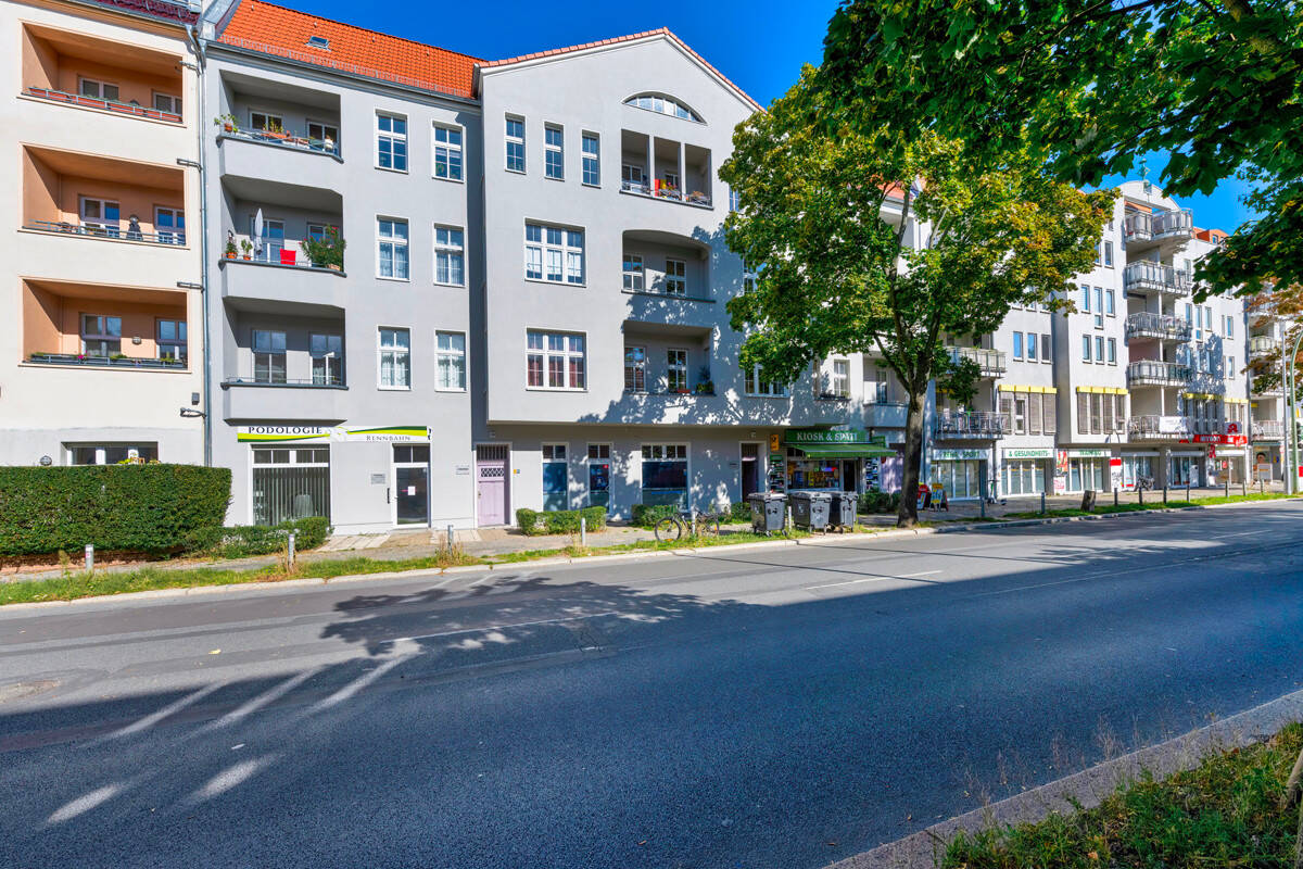 Bezugsfreie 2-Zimmer-Wohnung mit Altbau-Flair und modernem Tageslicht-Badezimmer, jetzt besichtigen – Berlin – Vorschaubild 7