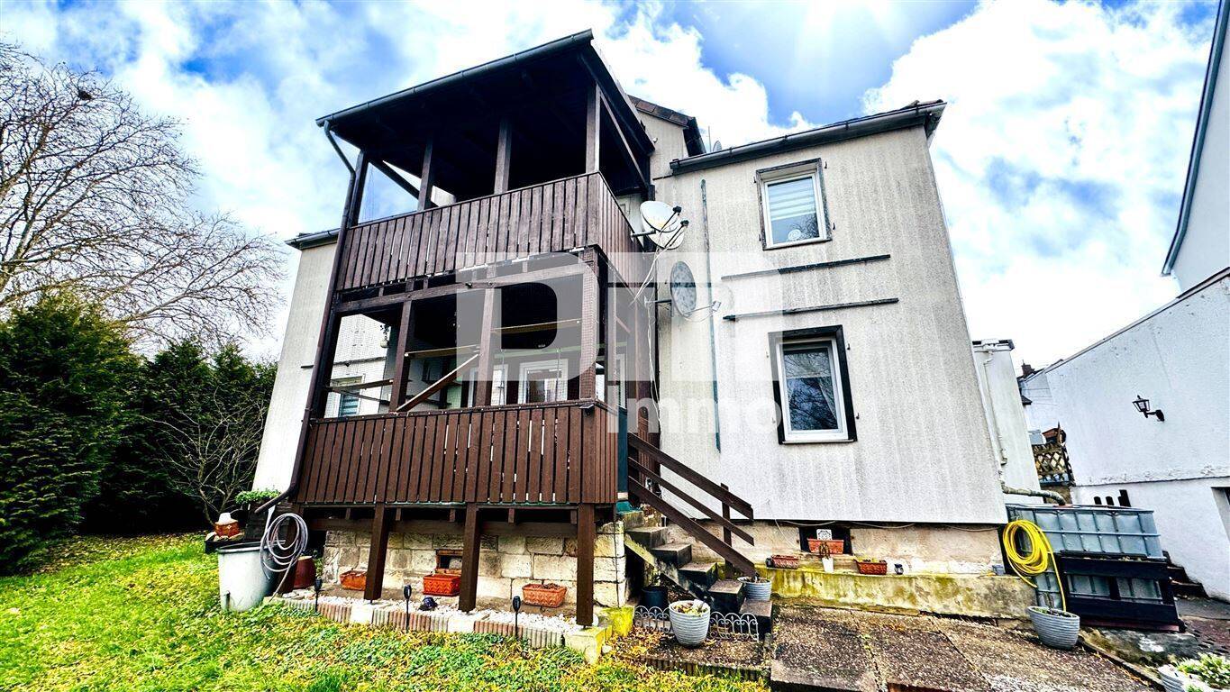 Schönes Ein- bis Zweifamilienhaus mit Gartenbereich, Terrasse + Balkon und Doppelgarage – Kassel – Vorschaubild 2