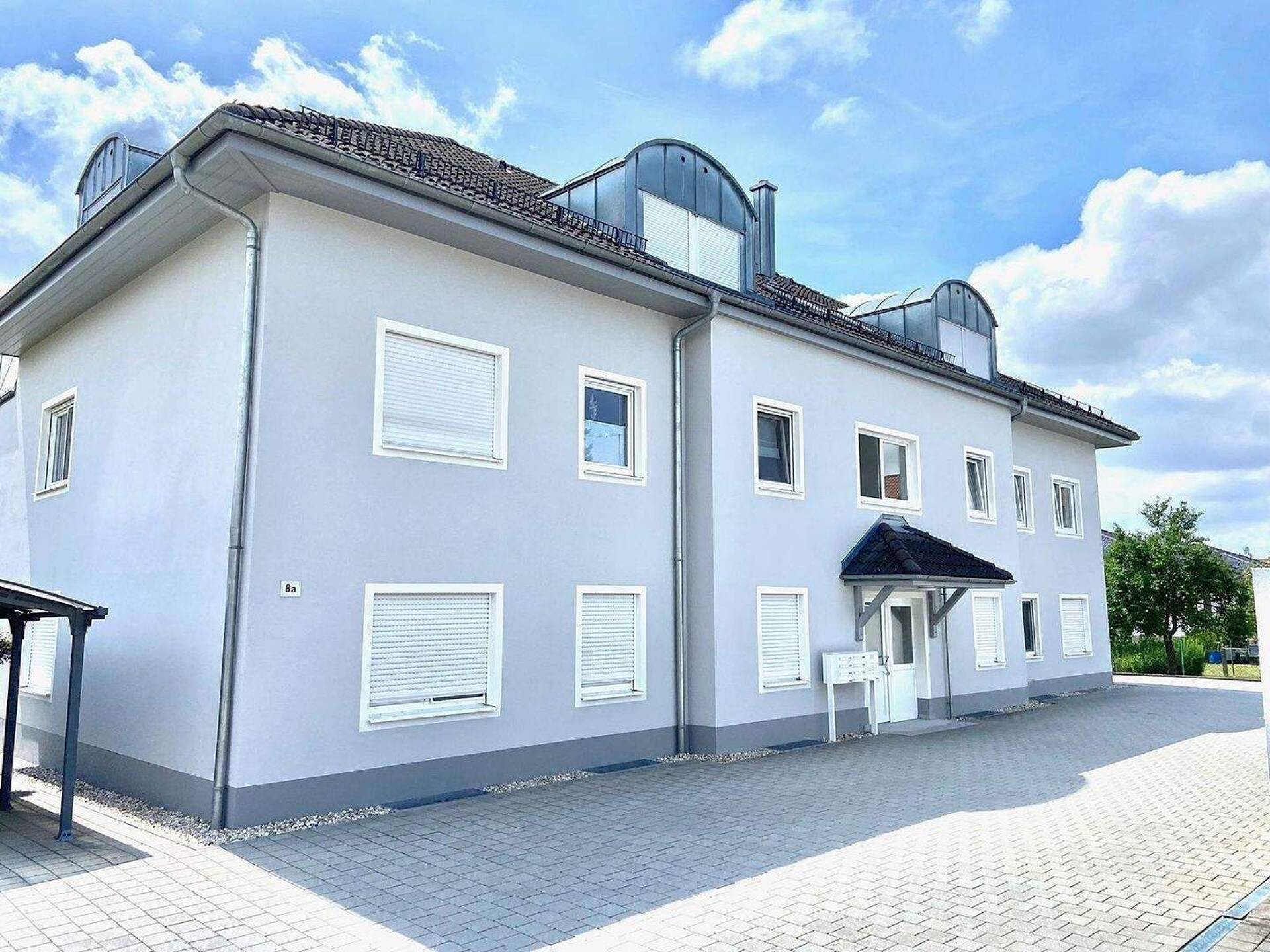 Dachgeschosswohnung in 93158 Teublitz mit 70 m² kaufen