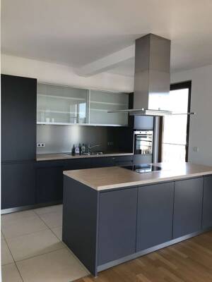 Großzügige 4-Zimmerwohnung mit Balkon und Loggia im Westend – 60323 Frankfurt am Main – Vorschaubild 8