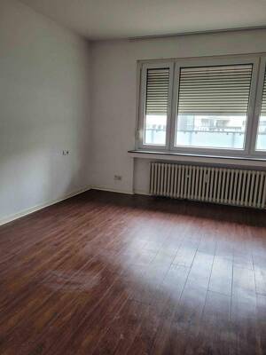 Geräumige 3-Zimmer-Wohnung mit Terrasse im Herzen von Bochum – 44787 Bochum – Vorschaubild 4