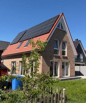 Erstbezug: Einfamilienhaus in ruhiger Lage - klinikumsnah gelegen - Energieeffizienz A+ - Wärmepumpe - Lüftungsanlage - keine Maklercourtage