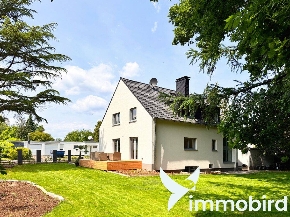 **Exklusives freistehendes Einfamilienhaus im Dortmunder Süden mit schönem Garten / Provisionsfrei** – 44229 Dortmund – Bild 1 von 9
