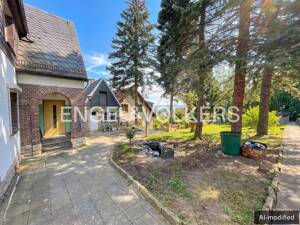 Sanierungsbedürftiges, freistehendes Einfamilienhaus in beliebter sowie idyllischer Stadtlage! – 99097 Erfurt – Vorschaubild 3