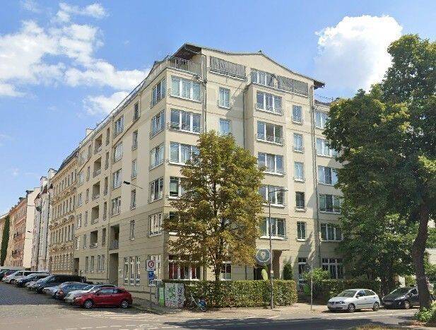 2-Zimmerwohnung mit Wintergarten, Balkon, Aufzug und Tiefgaragenstellplatz in der Leipziger August-Bebel-Straße – Leipzig – Bild 1 von 1