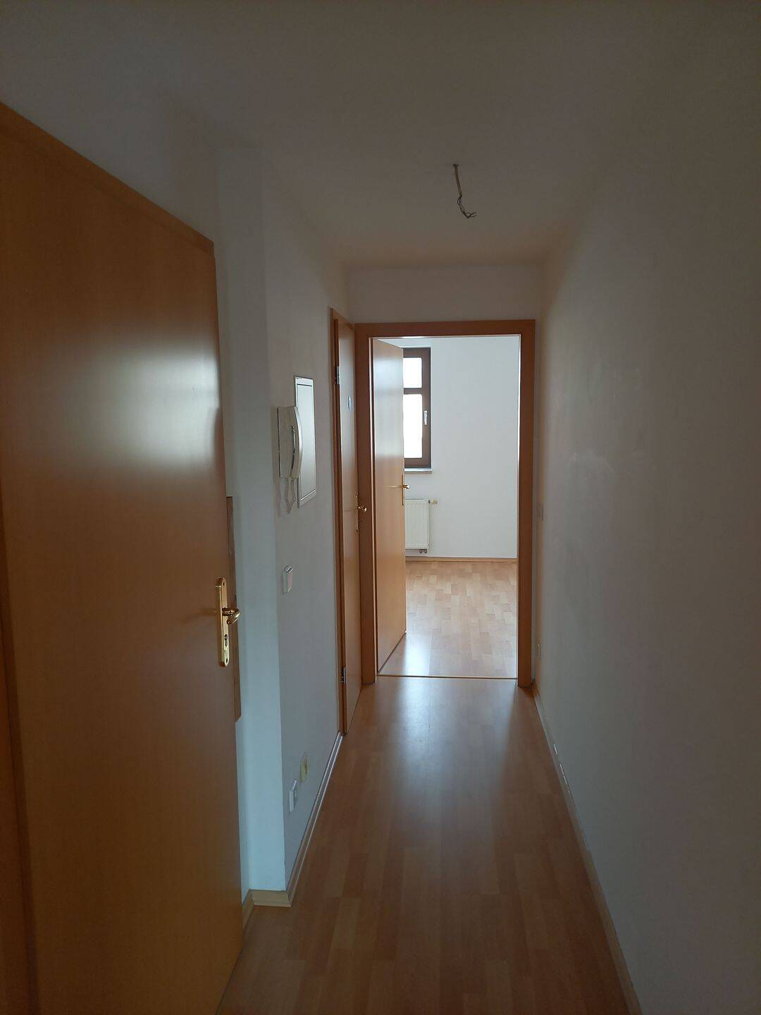gemütliche 2-Zimmer-Wohnung mit EBK, großem Balkon und Aufzug, zentrumsnah – Chemnitz – Vorschaubild 8
