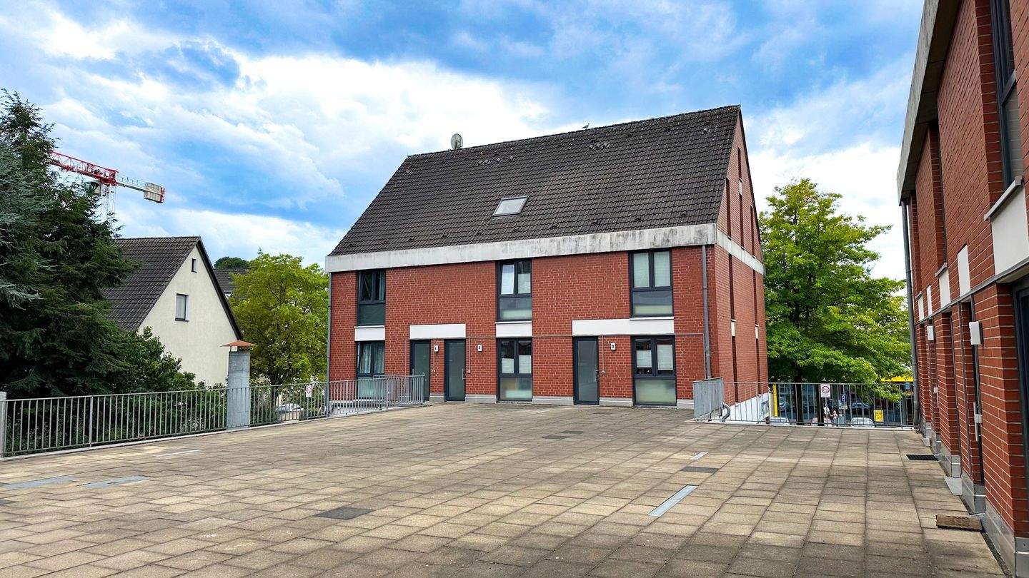 Ertragstarkes Wohn-/Geschäftshaus mit solidem Ankermieter, Wohneinheiten und Tiefgarage – Witten – Vorschaubild 3
