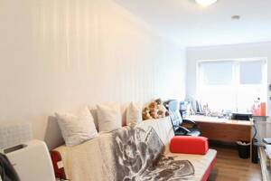Gepflegte 3-Zimmer Wohnung mit großzügiger Aufteilung zum ungewöhnlichen Preis – 30519 Hannover – Vorschaubild 6